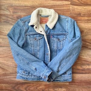 Levi’s Sherpa lined jacket